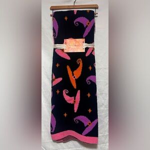 NWT Chelsea & Theodore Halloween Witch Hat Oversized Decorative Plush Throw COZY